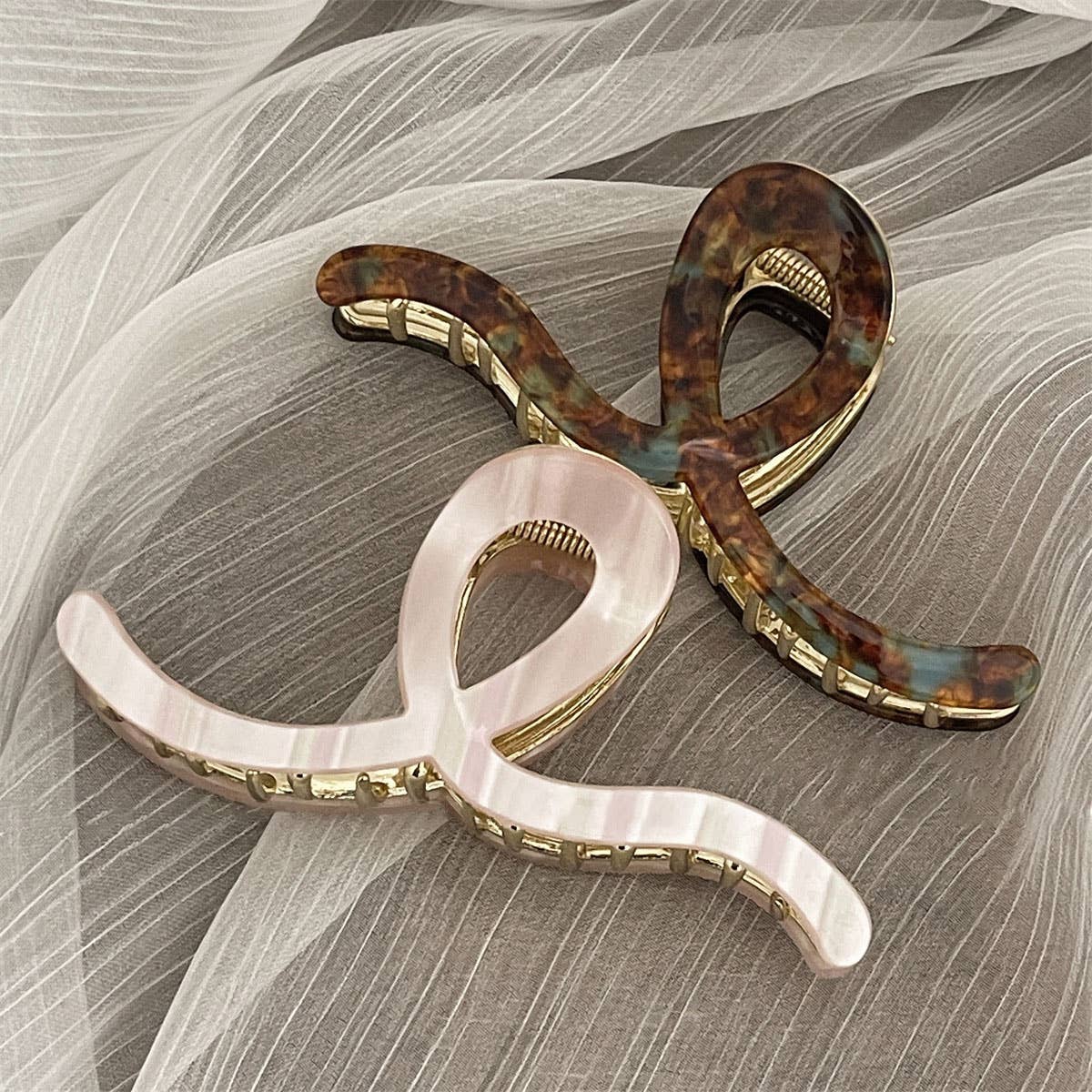 Looped Metal Hair Clip