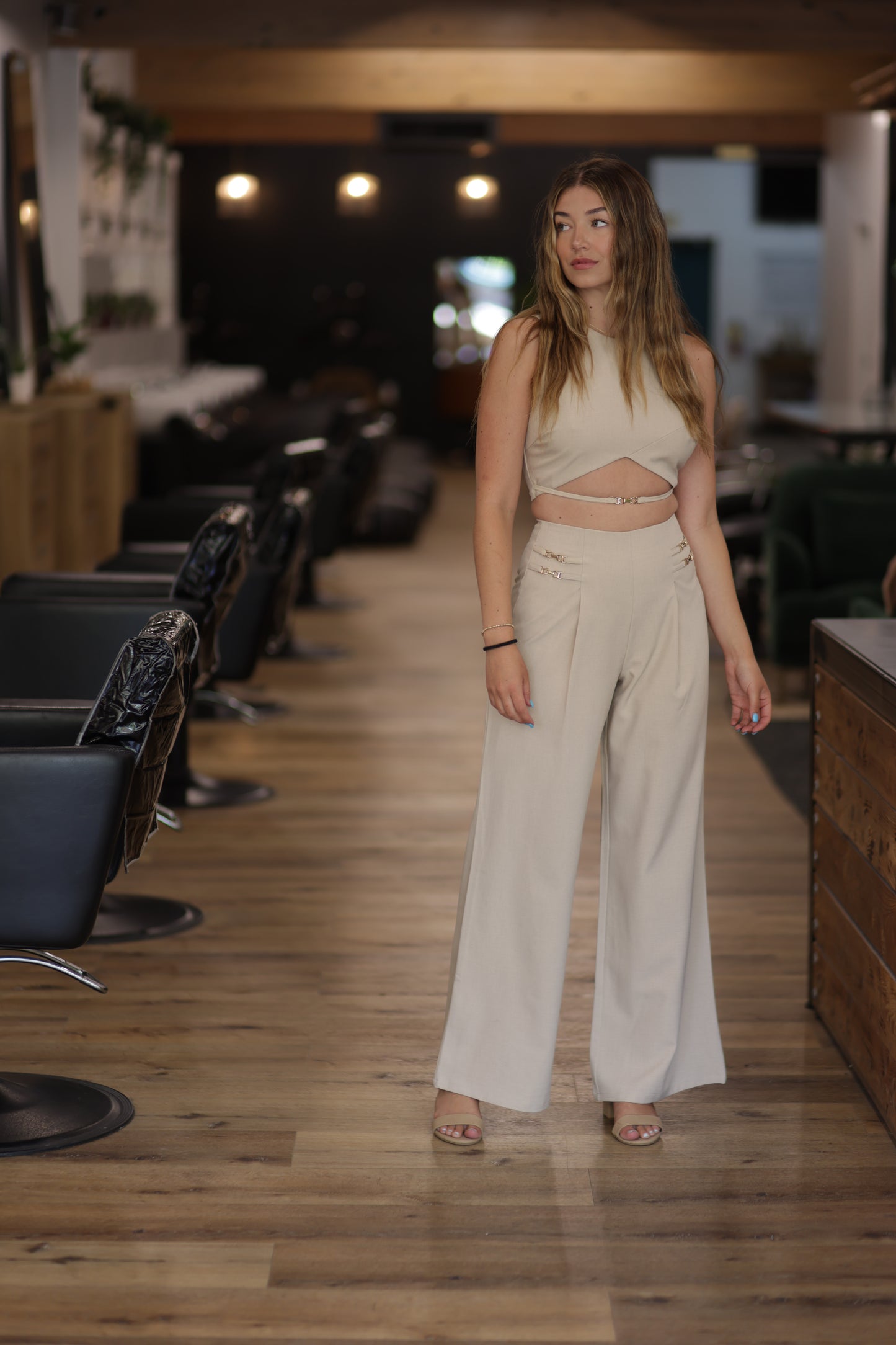 Elisabet Sleeveless Linen Crop Top