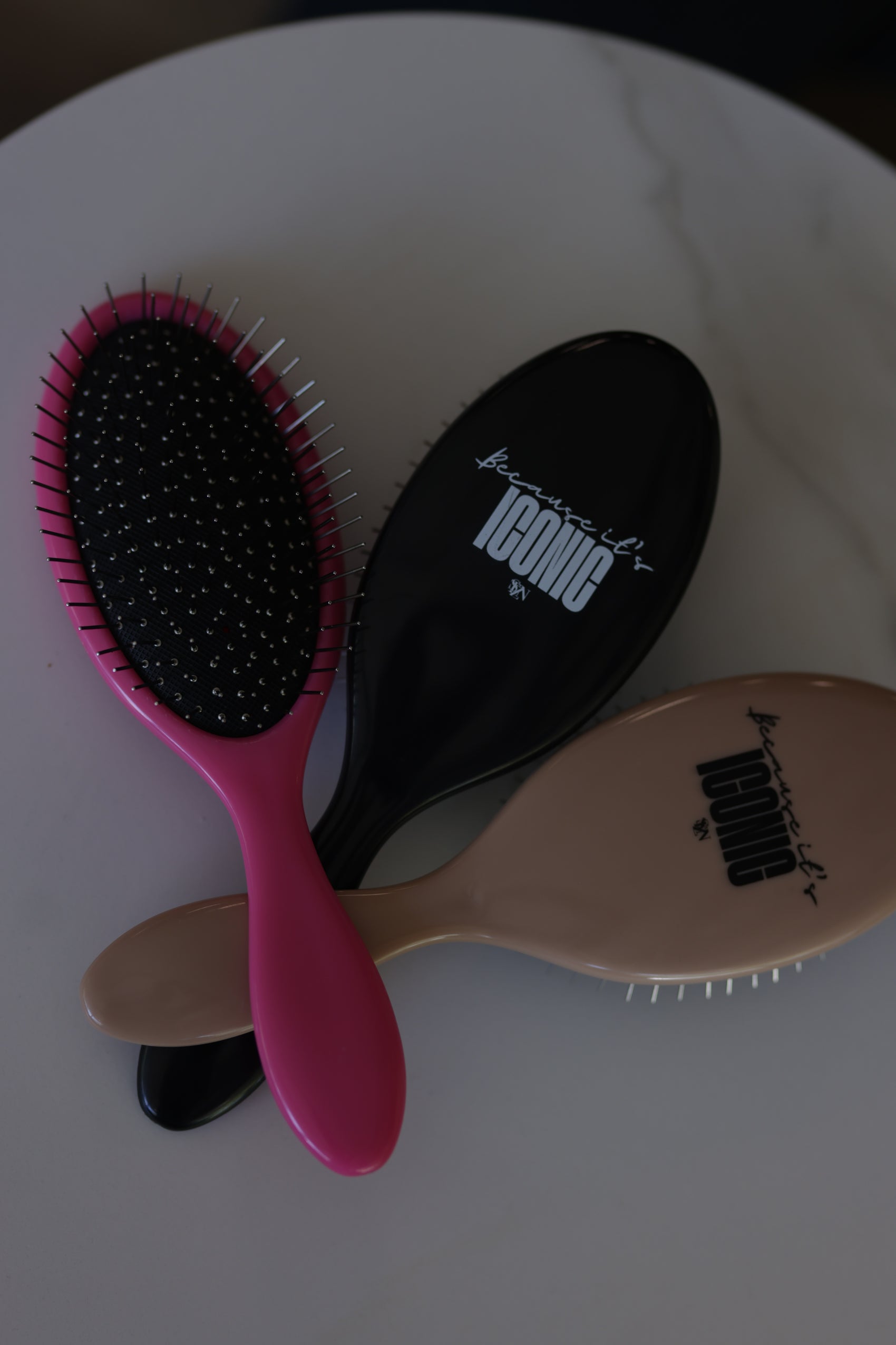 STZN Detangling Brush